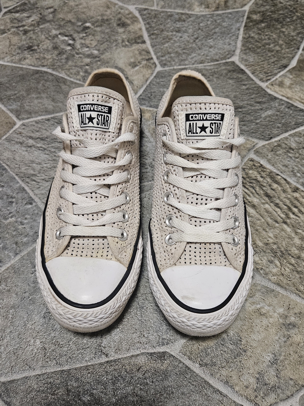 Converse Low Top Sneakers Cream Mesh Style